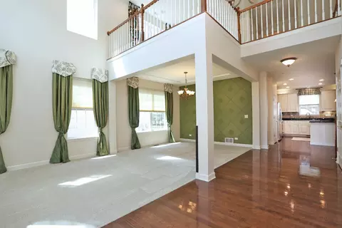 2140 Edgartown Ln, Hoffman Estates, IL 60192 photo 5