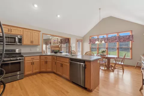 Kitchen - 25006 Sandra Ln, Plainfield, IL 60544 photo 2 of 5