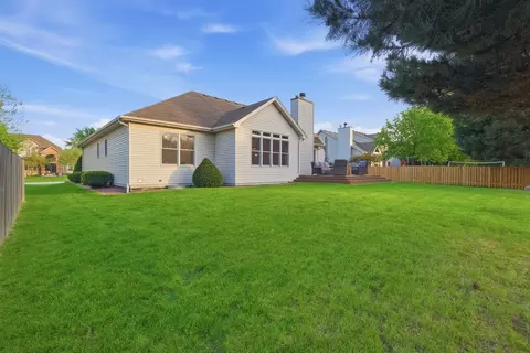 Exterior - 25006 Sandra Ln, Plainfield, IL 60544 photo 7 of 11