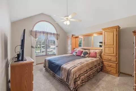 Bedroom - 25006 Sandra Ln, Plainfield, IL 60544 photo 1 of 4