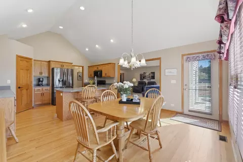 Dining - 25006 Sandra Ln, Plainfield, IL 60544 photo 2 of 5