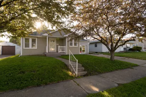 1561 Argyle St, Lasalle, IL 61301