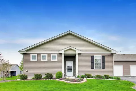 6328 Maple Glen Dr, Wonder Lake, IL 60097