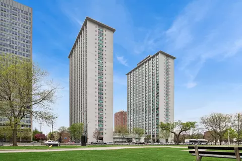 3600 N Lake Shore Dr #523, Chicago, IL 60613