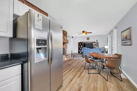 Dining - 701 Hill St, Mazon, IL 60444 photo 2 of 2