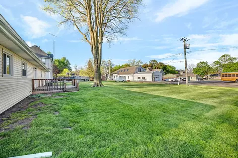 Exterior - 701 Hill St, Mazon, IL 60444 photo 4 of 6