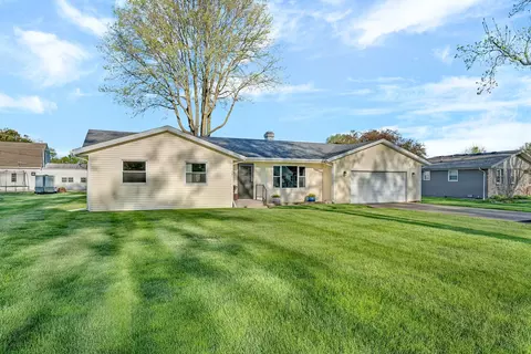 701 Hill St, Mazon, IL 60444