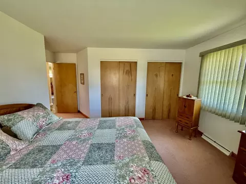 Bedroom - 521 W Mill St, Kewanee, IL 61443 photo 2 of 5