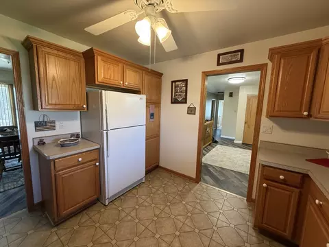 Kitchen - 521 W Mill St, Kewanee, IL 61443 photo 2 of 4