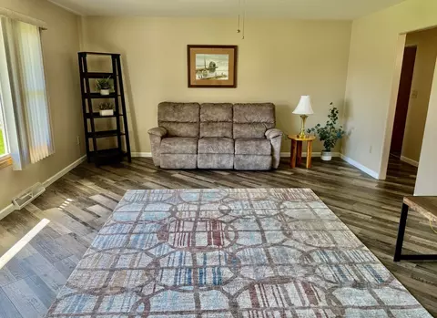 Living - 521 W Mill St, Kewanee, IL 61443 photo 1 of 1