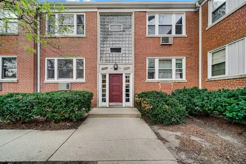 1931 W Albion Ave #1, Chicago, IL 60626