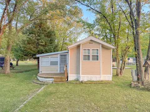 29140 Woodhaven, Sublette, IL 61367