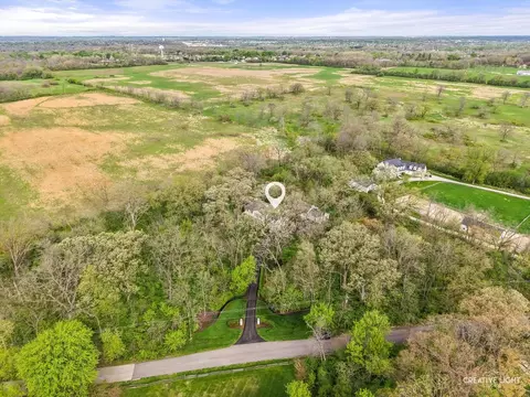View/Area - 5 N890 Surrey Rd, Wayne, IL 60184 photo 2 of 8