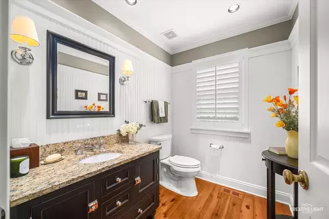 Bath - 5 N890 Surrey Rd, Wayne, IL 60184 photo 1 of 4