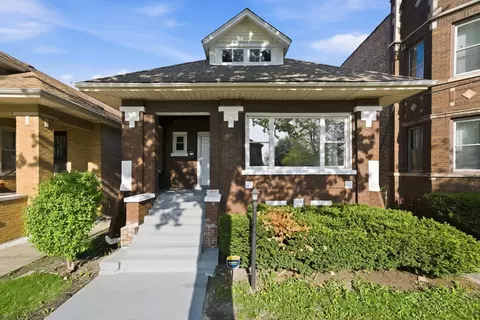 8219 S Throop St, Chicago, IL 60620