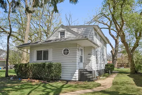 3009 Elisha Ave, Zion, IL 60099