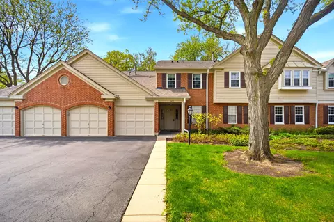 1612 Pennsbury Ct #A2, Wheeling, IL 60090