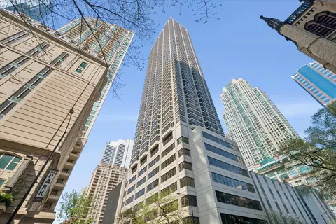 30 E Huron St #2207, Chicago, IL 60611