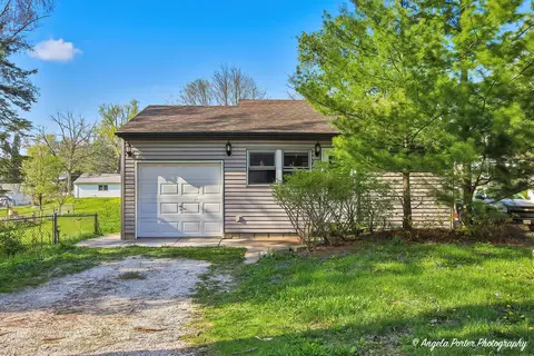 7710 Pheasant Rd, Wonder Lake, IL 60097