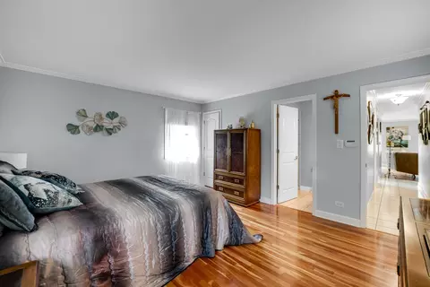 Bedroom - 920 Harrison Ln, Hoffman Estates, IL 60192 photo 2 of 3