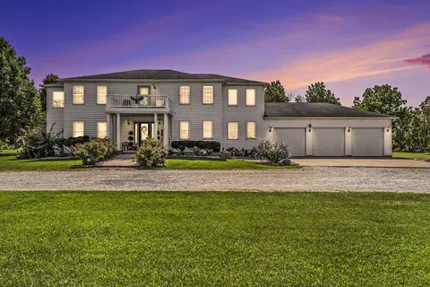 928 N Calumet Ave, Chesterton, IN 46304
