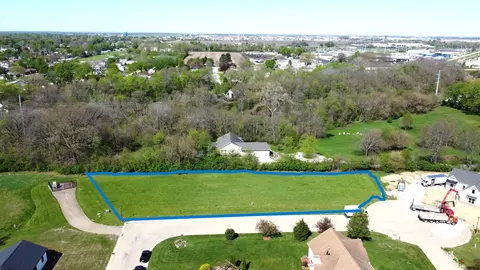 27 Cavalier Ct, Lasalle, IL 61301