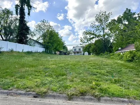 513 South St, Anna, IL 62906