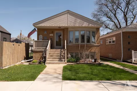 5555 S Menard Ave, Chicago, IL 60638