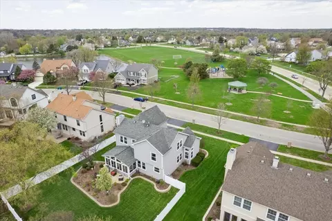 View/Area - 223 Shawnee Cir, Bartlett, IL 60103 photo 2 of 4