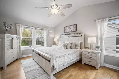 Bedroom - 223 Shawnee Cir, Bartlett, IL 60103 photo 1 of 4
