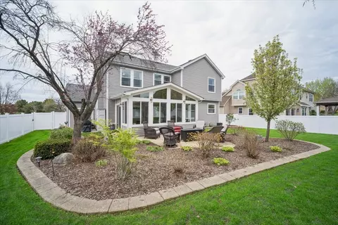 Other - 223 Shawnee Cir, Bartlett, IL 60103 photo 7 of 8