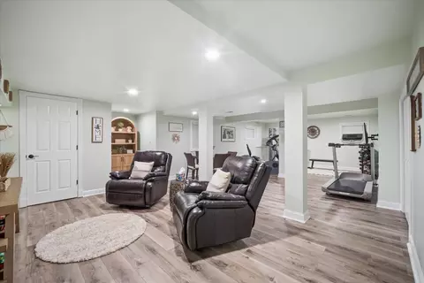 Other - 223 Shawnee Cir, Bartlett, IL 60103 photo 4 of 8