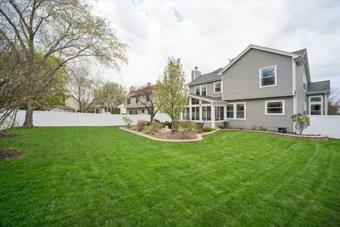 Exterior - 223 Shawnee Cir, Bartlett, IL 60103 photo 5 of 5