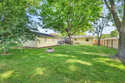 Exterior - 180 Kristina Dr, Bourbonnais, IL 60914 photo 7 of 9