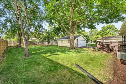 Exterior - 180 Kristina Dr, Bourbonnais, IL 60914 photo 5 of 9