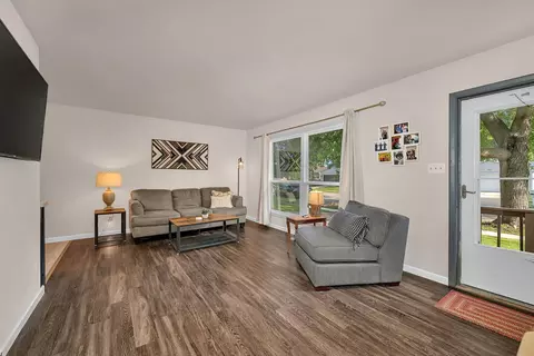 Living - 180 Kristina Dr, Bourbonnais, IL 60914 photo 2 of 2