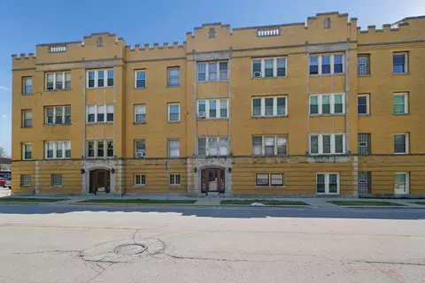 7216 Jackson Blvd #CM, Forest Park, IL 60130