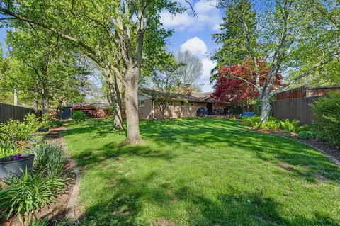 1115 Foothill Dr, Champaign, IL 61821 photo 35