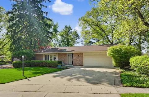 1115 Foothill Dr, Champaign, IL 61821 photo 2