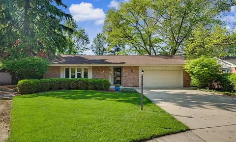 1115 Foothill Dr, Champaign, IL 61821 photo 3