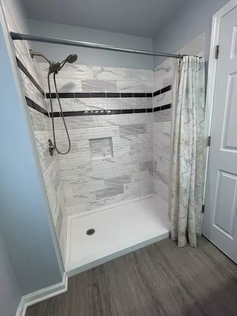 Bath - 24014 W Heather Ct, Plainfield, IL 60585 photo 2 of 4