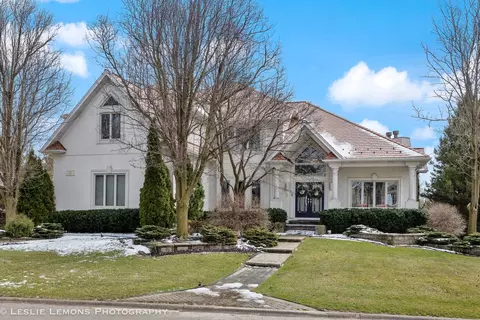 11 Loblolly Ct, Lemont, IL 60439