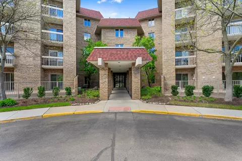 1280 Rudolph Rd #4K, Northbrook, IL 60062