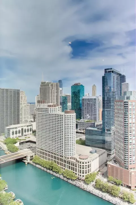 View/Area - 363 E Wacker Dr #2506, Chicago, IL 60601 photo 1 of 9