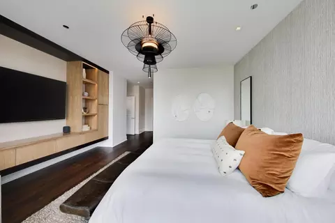 Bedroom - 363 E Wacker Dr #2506, Chicago, IL 60601 photo 1 of 4