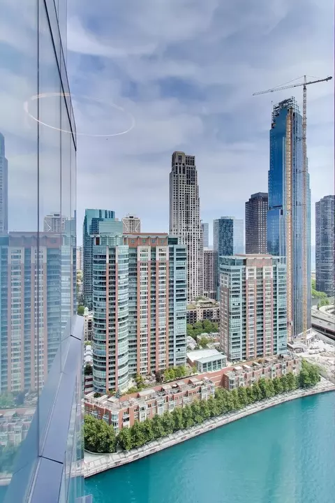 View/Area - 363 E Wacker Dr #2506, Chicago, IL 60601 photo 2 of 9
