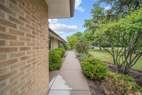 Other - 29 E Stonegate Dr, Prospect Heights, IL 60070 photo 1 of 11