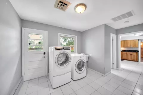 Other - 29 E Stonegate Dr, Prospect Heights, IL 60070 photo 4 of 11