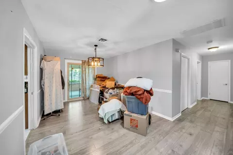Entry Way - 29 E Stonegate Dr, Prospect Heights, IL 60070 photo 2 of 2