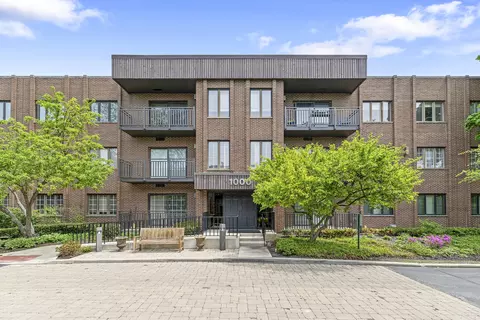 1000 Deerfield Rd #101, Highland Park, IL 60035